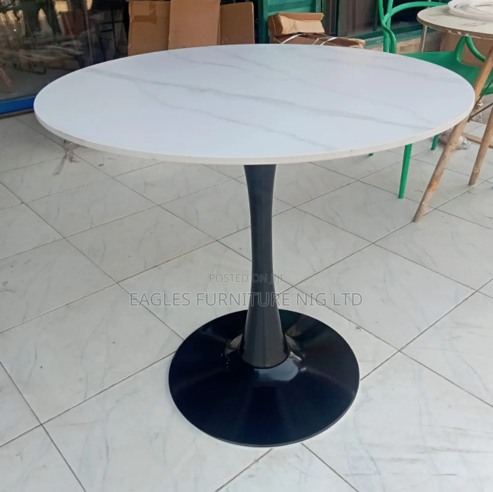 Round Restaurant Table and Mini Dinning Table