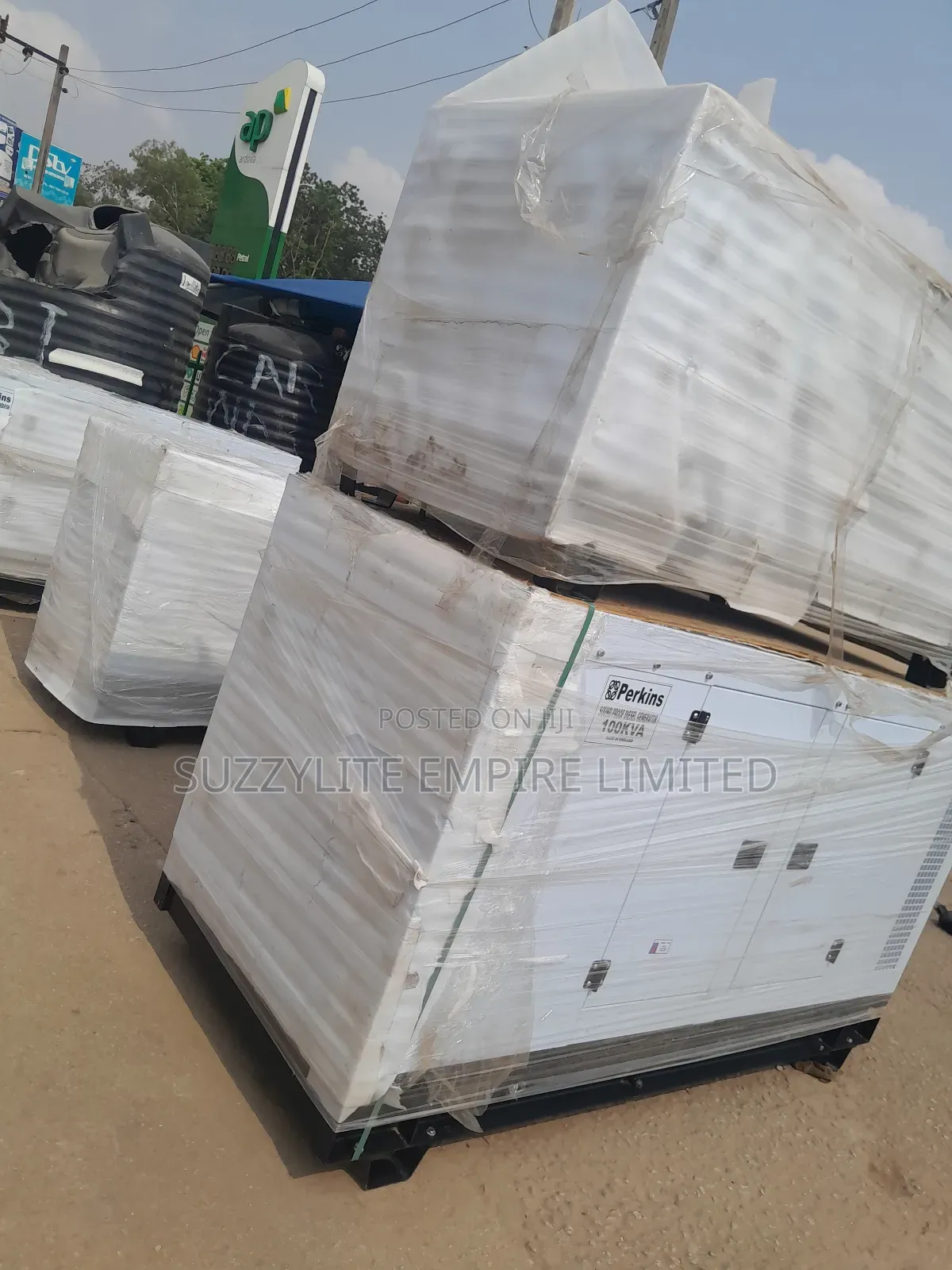Perkins 15kva England Engine Soundproof Generator