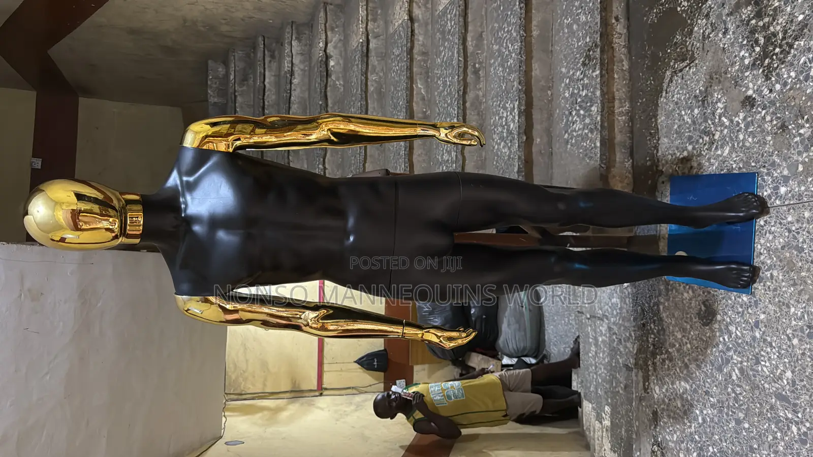 Black And Gold Egg Face Standard Body Size Male Mannequin