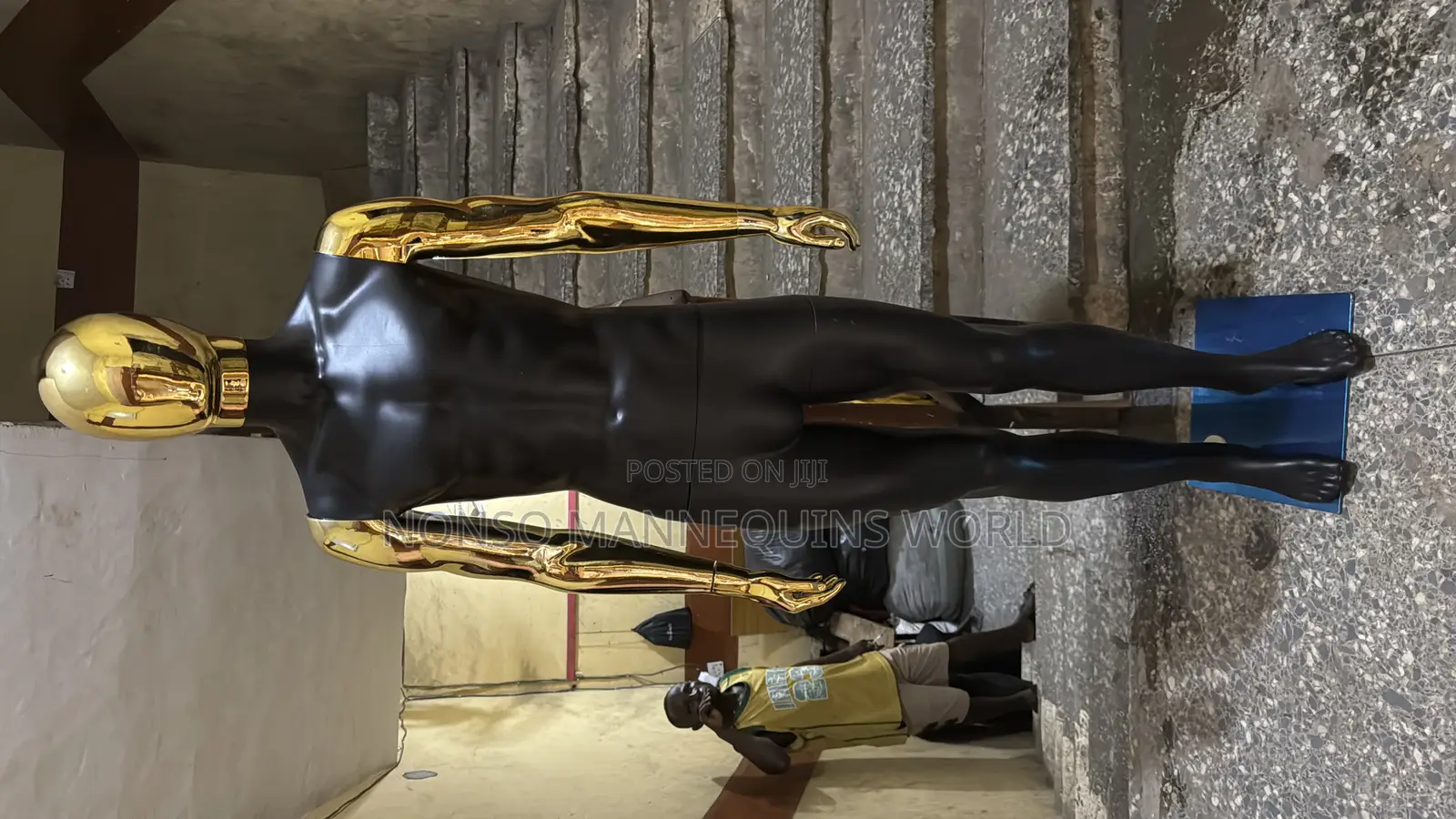 Black And Gold Egg Face Standard Body Size Male Mannequin