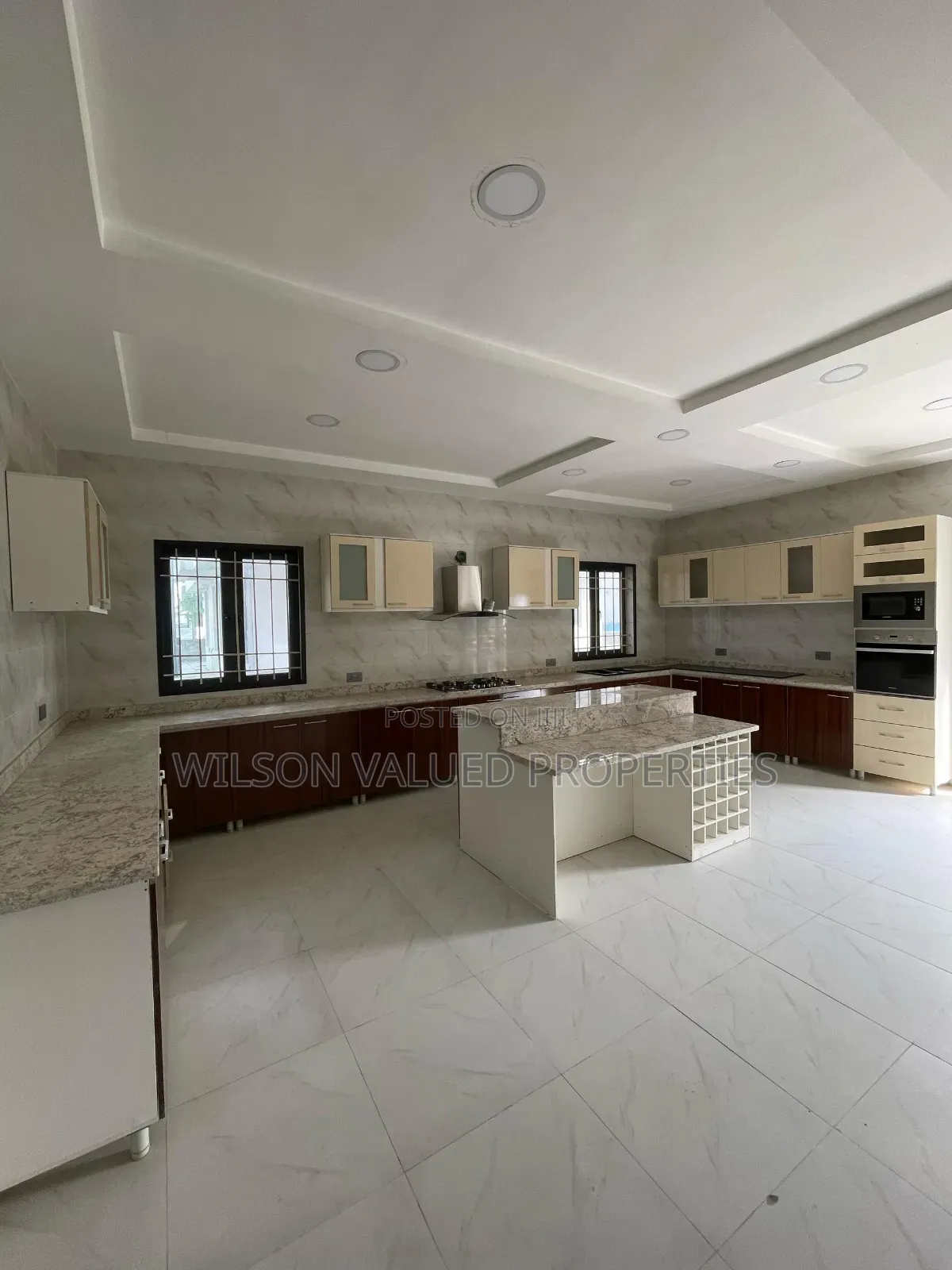 5bdrm Duplex in Lekki for sale