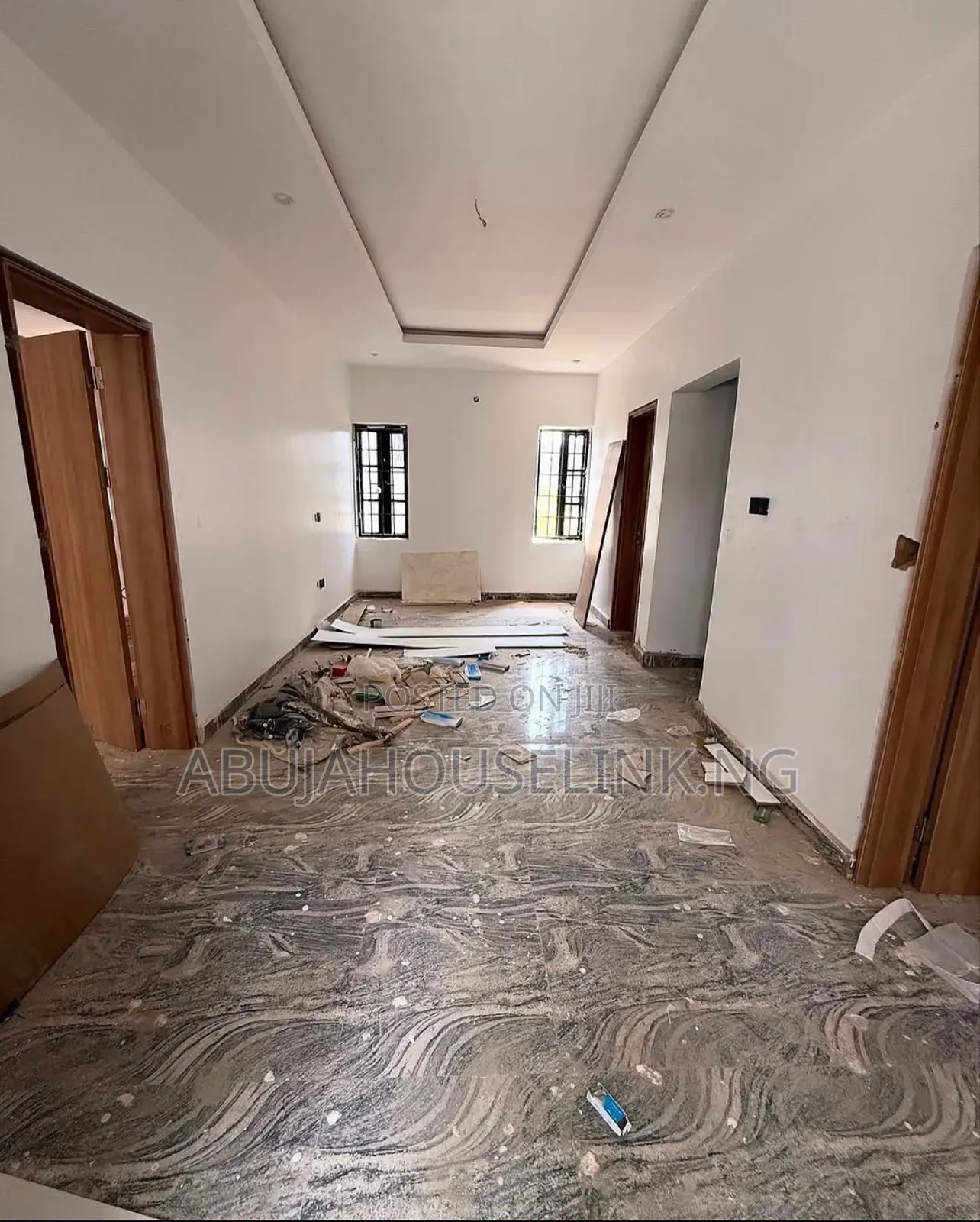 4bdrm Townhouse/Terrace In Guzape Main Abuja For Sale