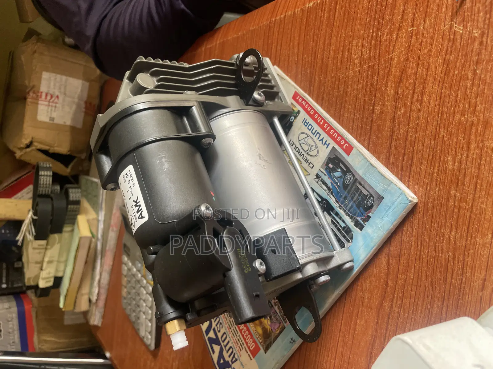 Mercedes Benz S550 W221 Air Suspension Compressor Pump