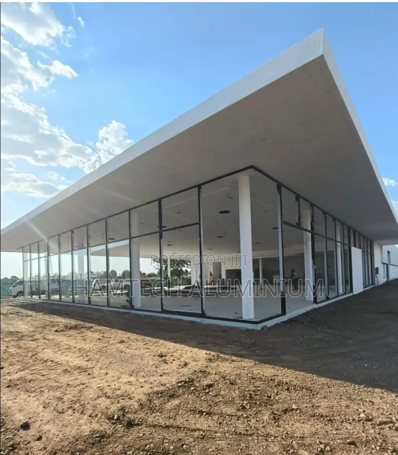 Car Aluminium Glass Show Room