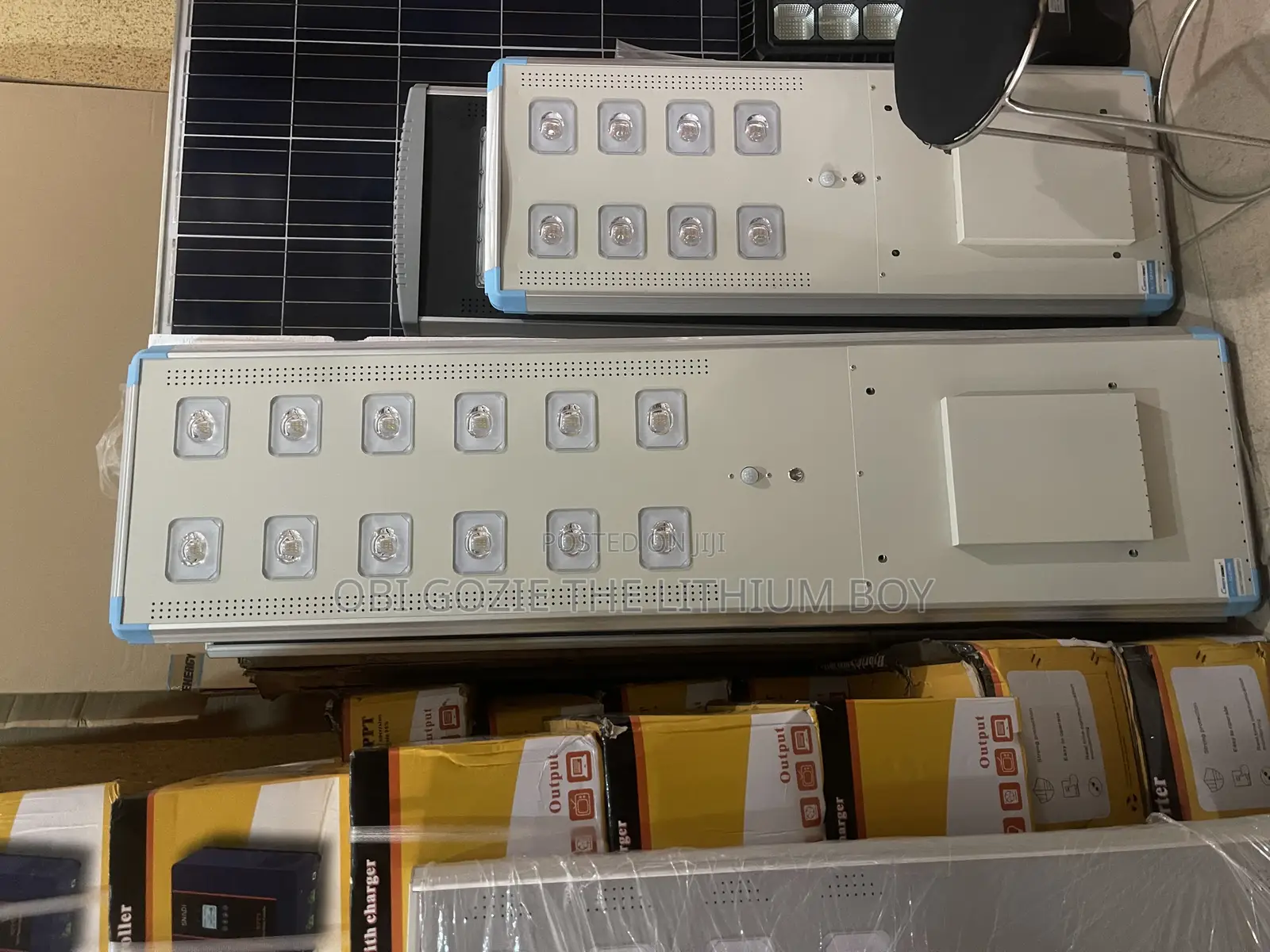 12 Eyes All in One Cworth Energy Street Light Available.