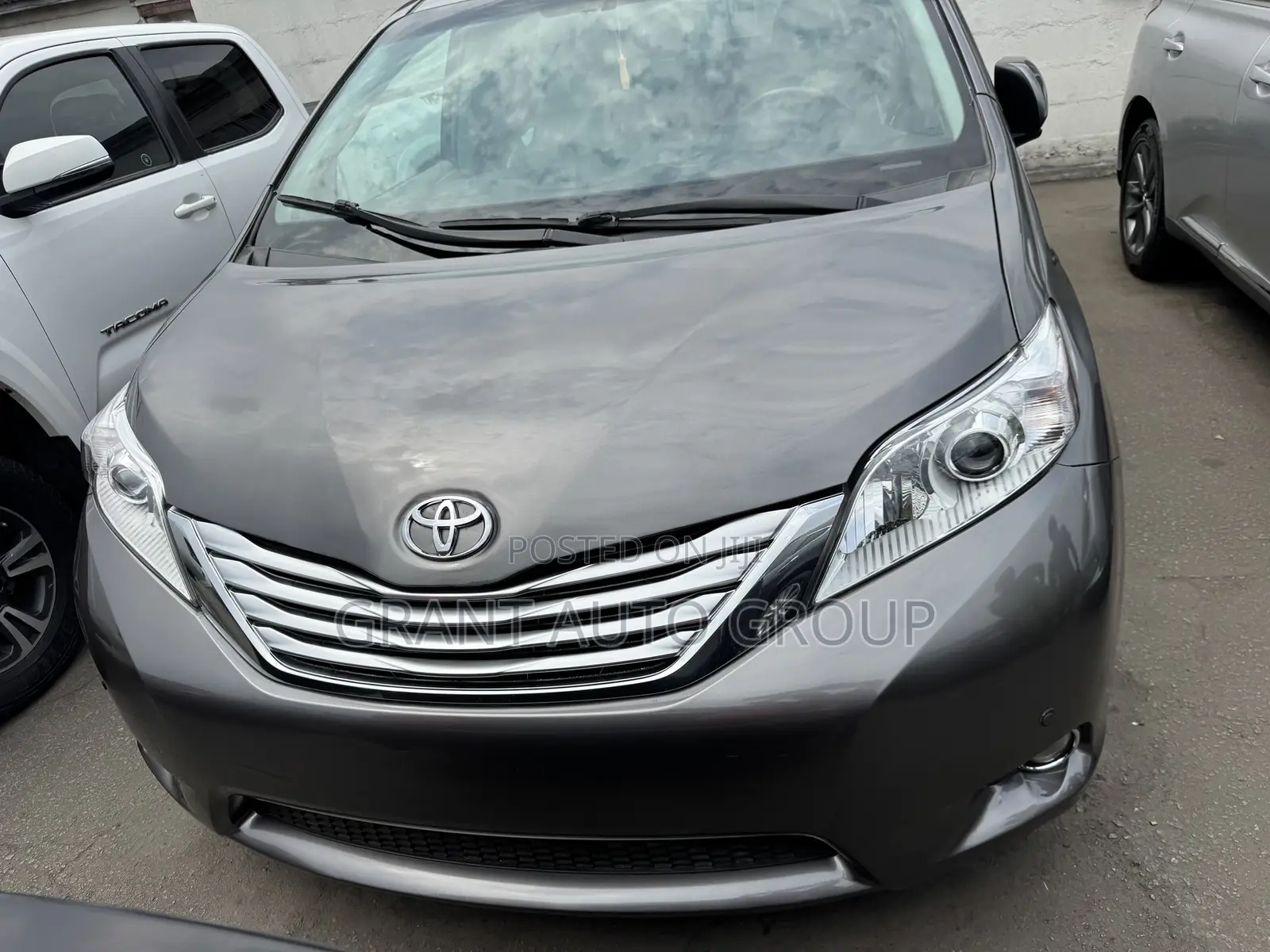 Toyota Sienna Limited 7 Passenger 2012 Gray