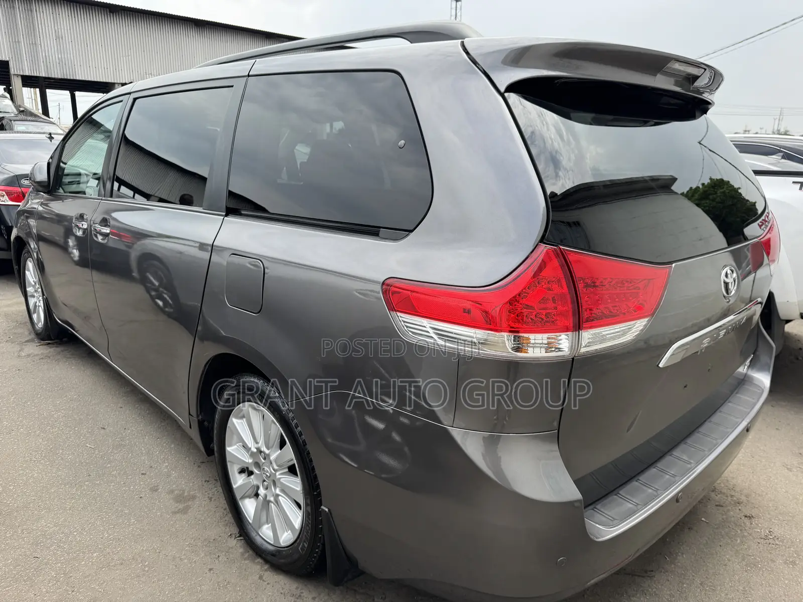 Toyota Sienna Limited 7 Passenger 2012 Gray