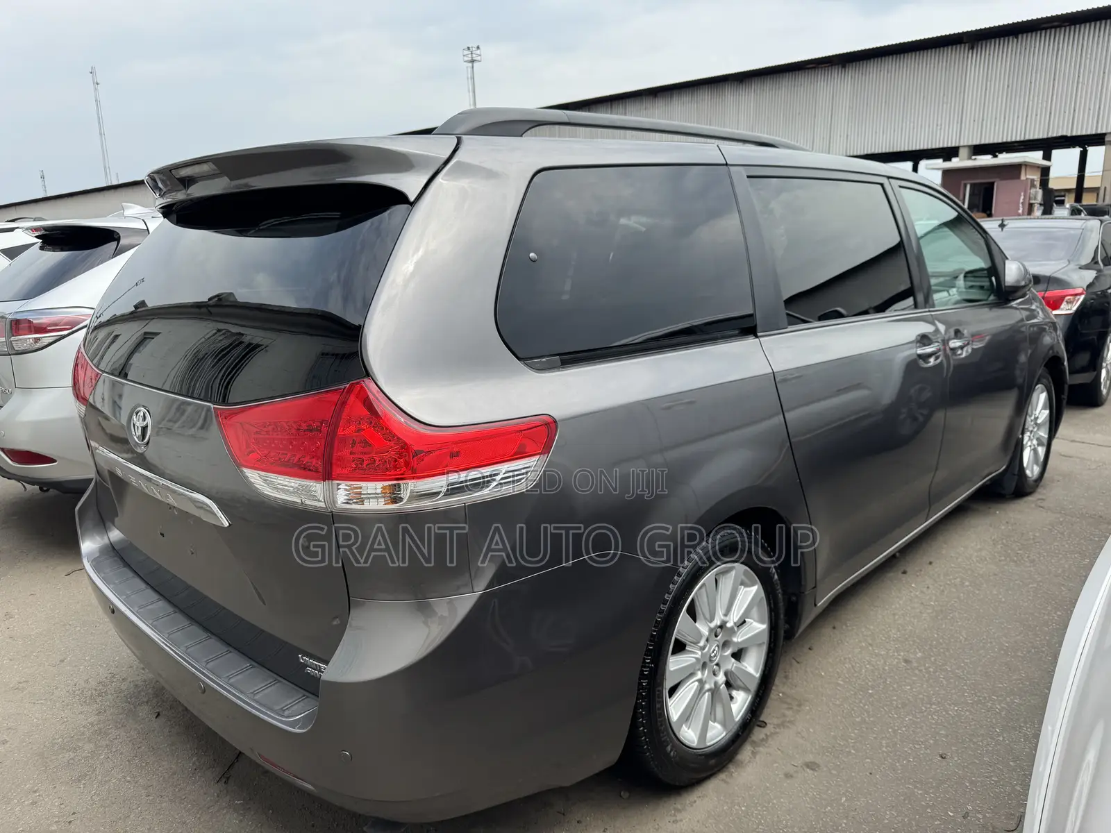 Toyota Sienna Limited 7 Passenger 2012 Gray