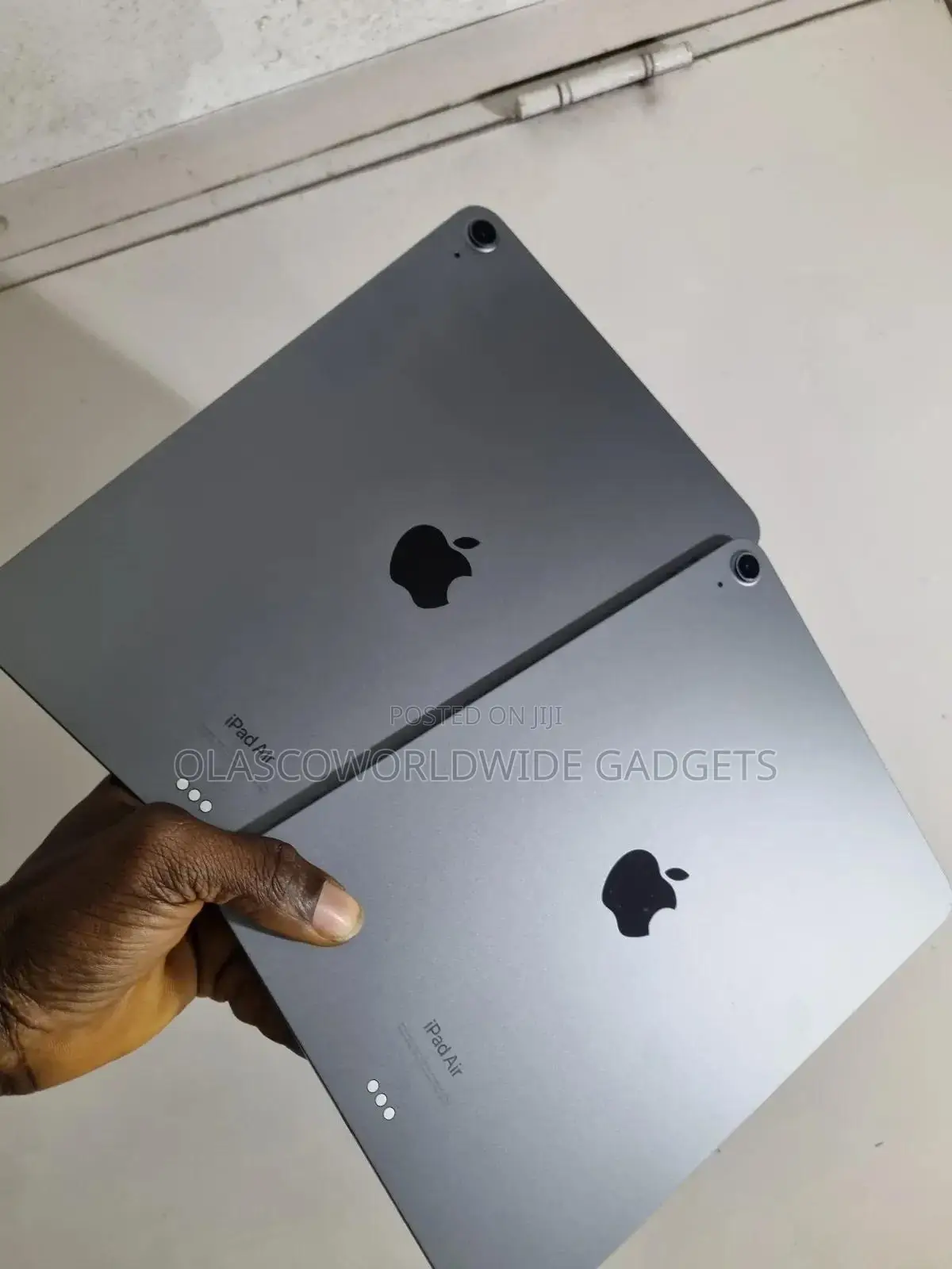 New Apple iPad Air (2022) 64 GB Gray