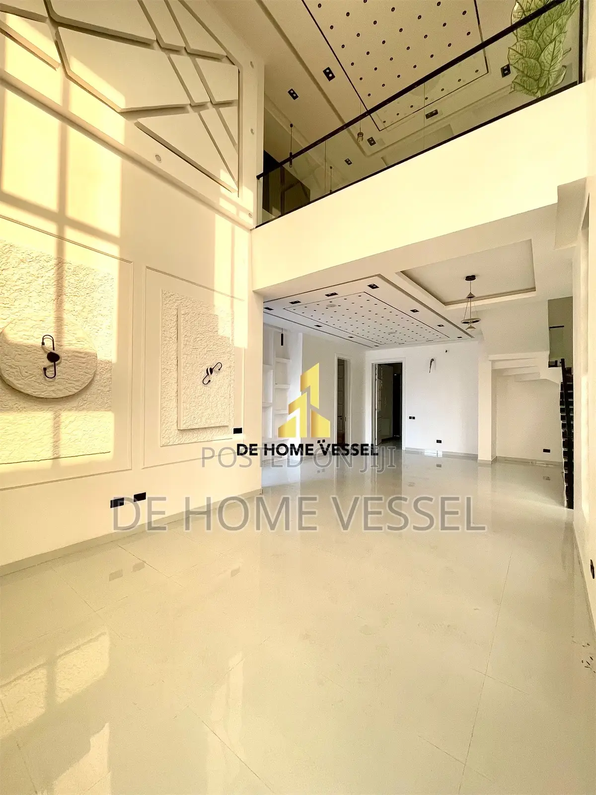 5bdrm Duplex in Osapa london for sale