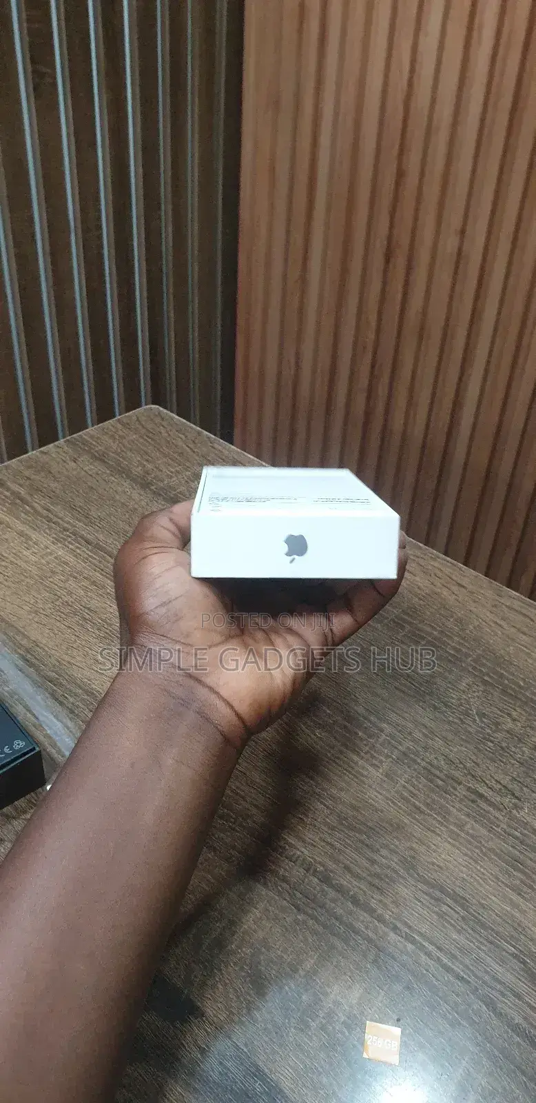 New Apple iPhone 16 Pro 256 GB