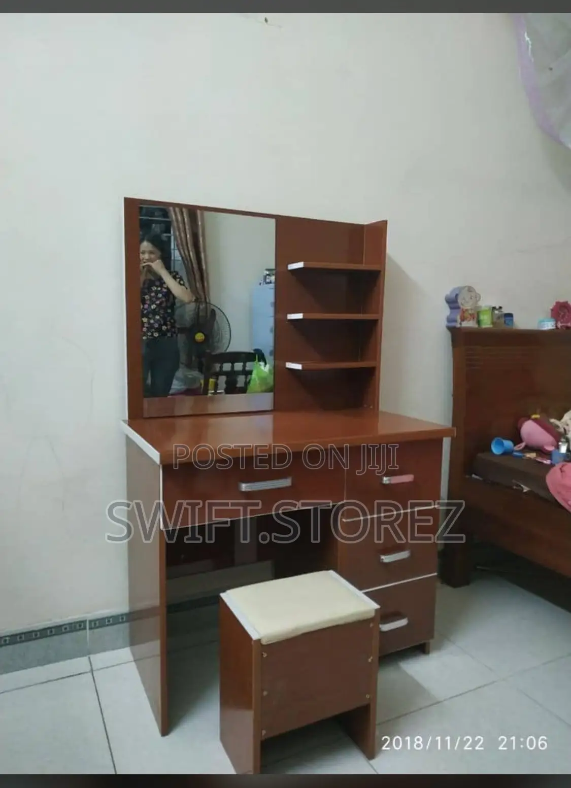 Simple Dresser Mirror