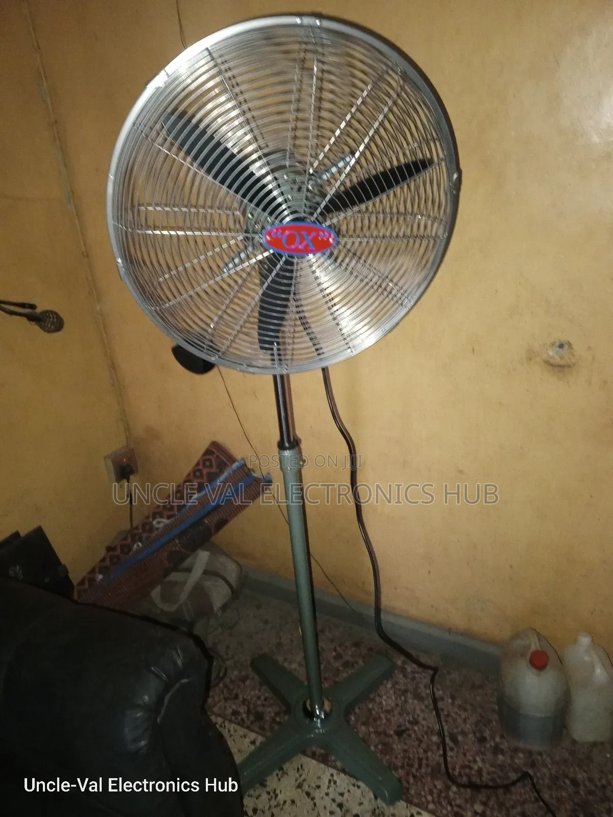 Ox 18" Industrial Standing Fan