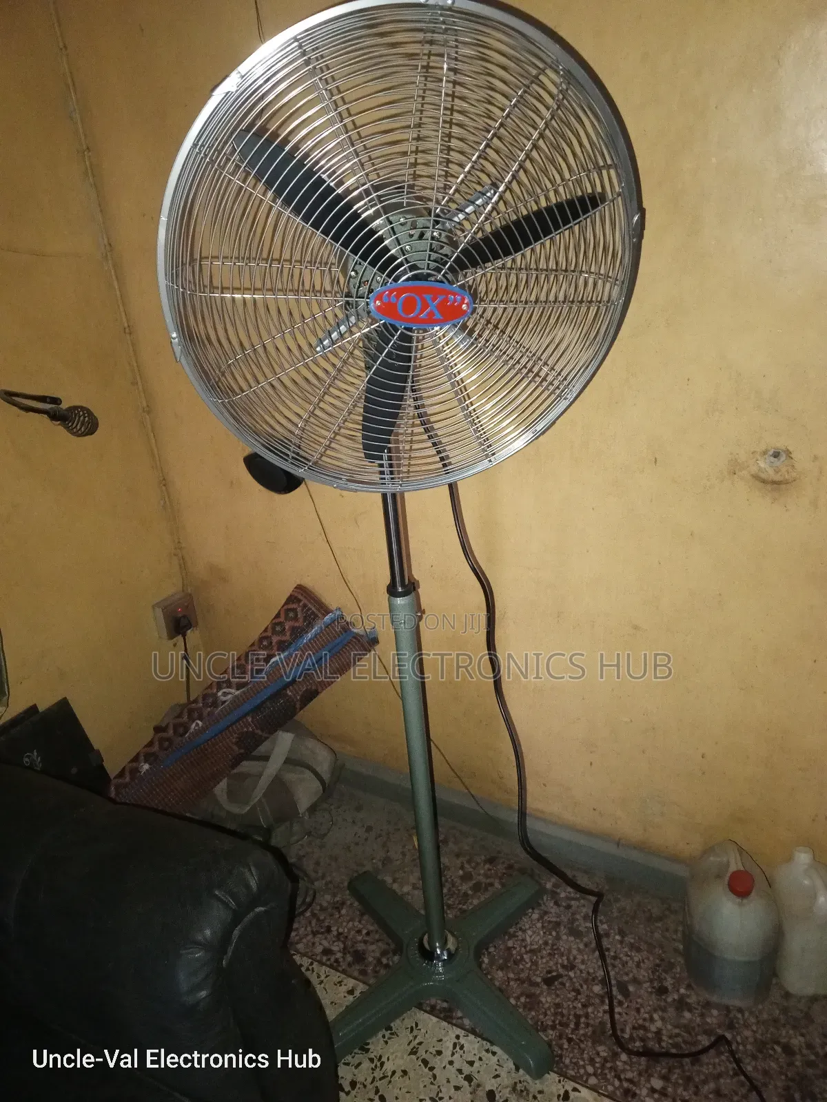 Ox 18" Industrial Standing Fan