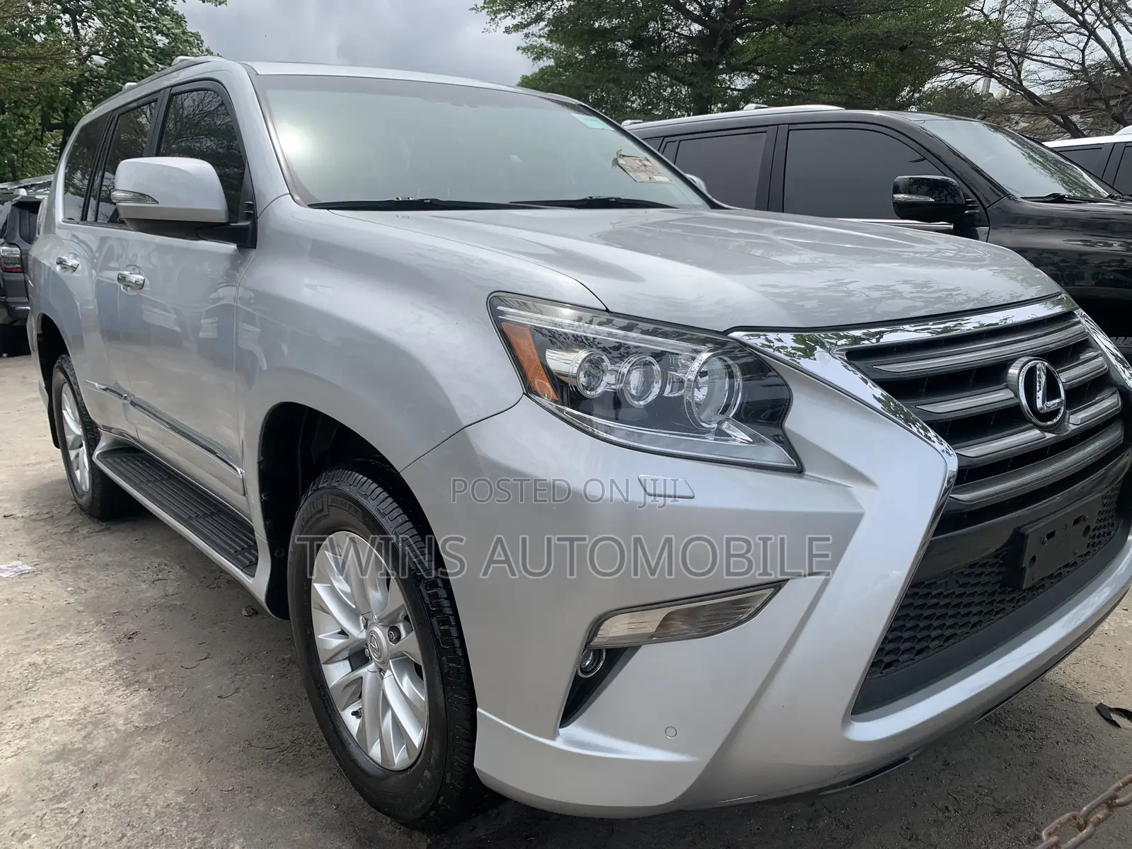 Lexus GX 460 Luxury 2017 Silver