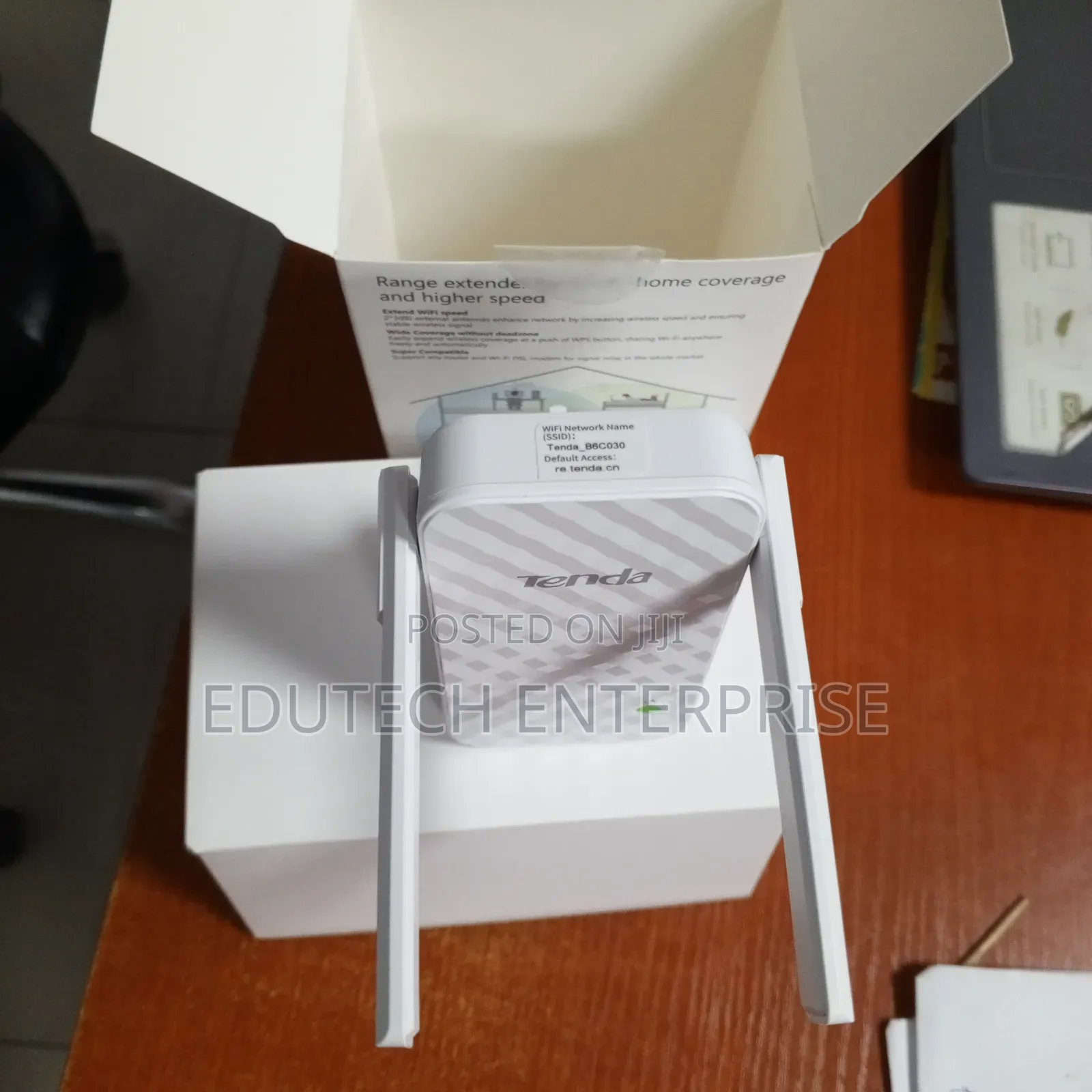 Tenda Wireless N300 Universal Range Extender