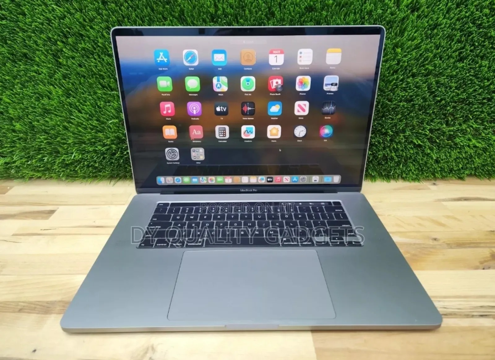 Laptop Apple MacBook Pro 2019 16GB Intel Core i9 SSD 1T