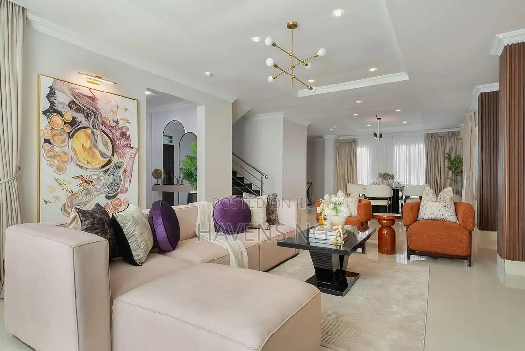 Luxury 2-Bedroom Maisonette With Office, Pool Gym