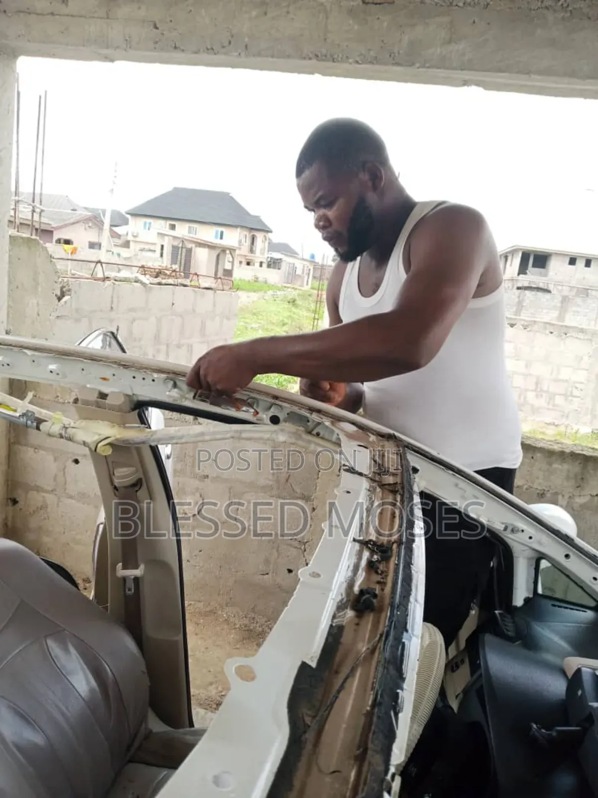 Toyota Venza Panoramic Water Leakage Solution