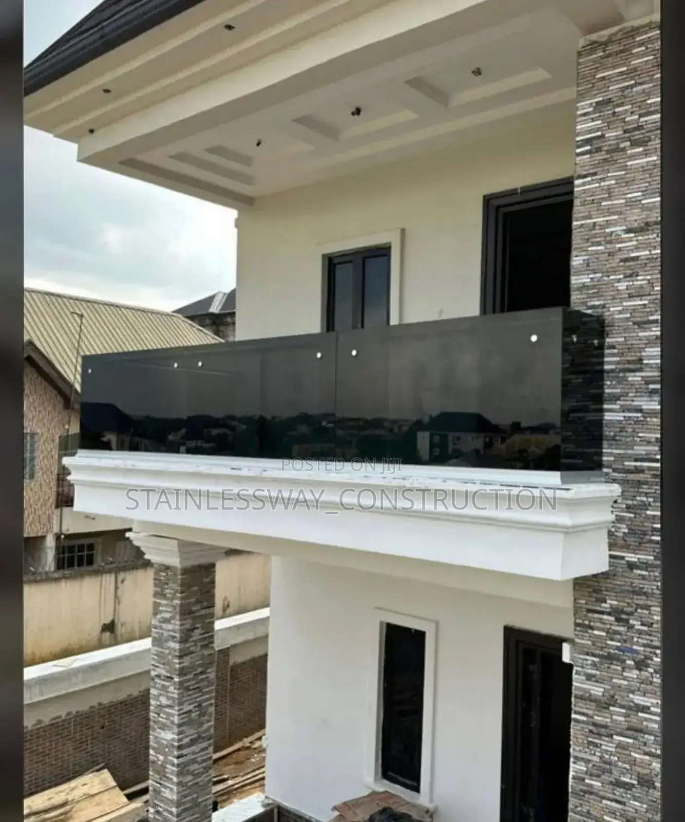 Black Glass for Balcony