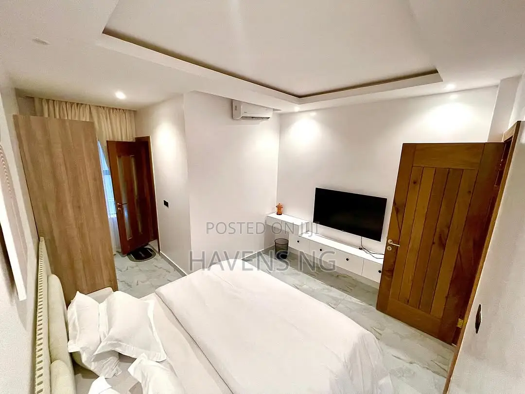 Brand New 2-Bedroom Maisonette With Ps5 Swimming Pool
