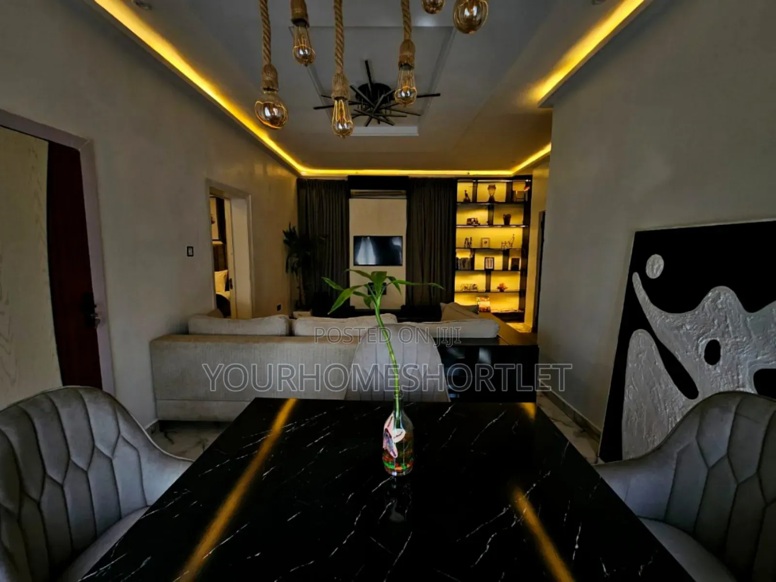 3 Bedroom Apartment With Pool That Allows Mini Get Together