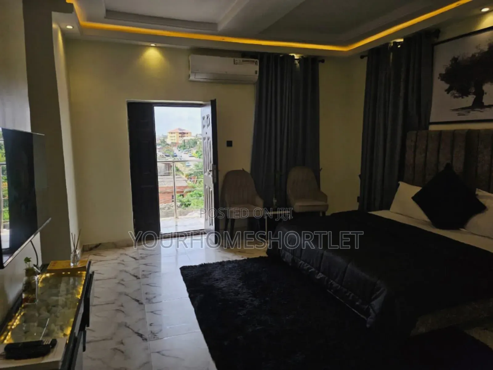 3 Bedroom Apartment With Pool That Allows Mini Get Together