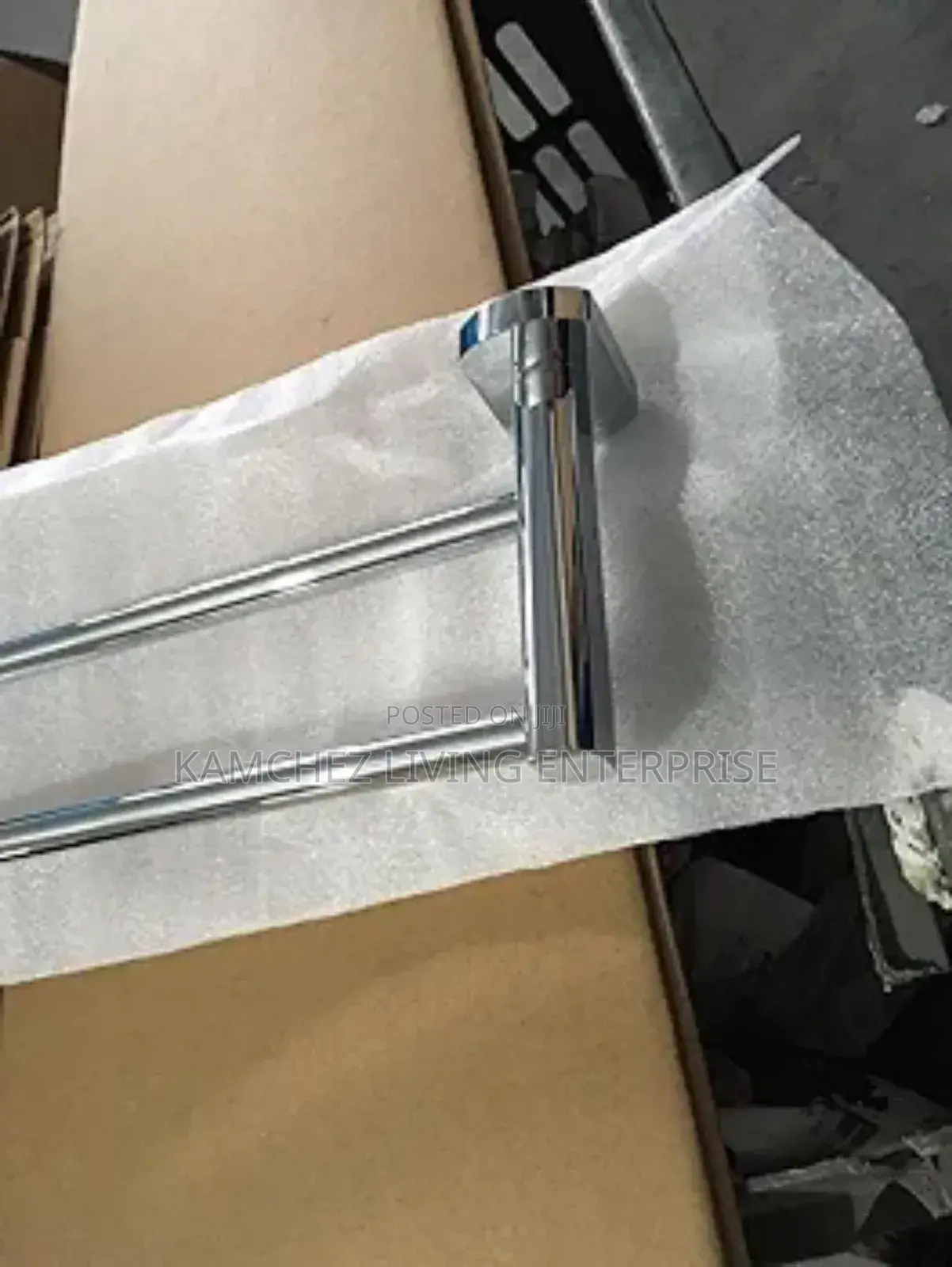 High Quality Antirust Towel Rail–Wall-Mounted, Modern Design