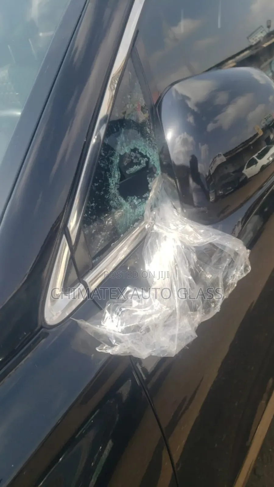 Hyundai Santafe 2019 Front Vent Glass Available We Deliver