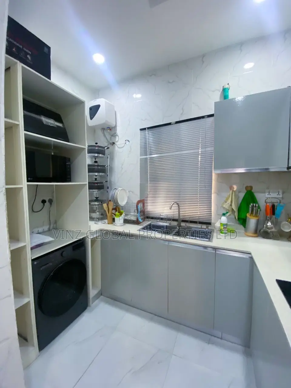 Stunning 1 Bedroom Apartment With Ps5, Solar Inverter