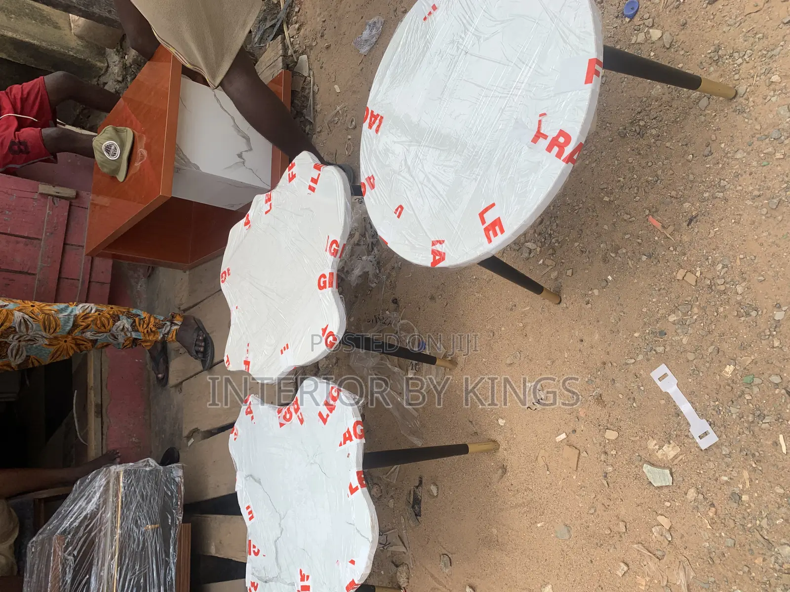 Luxury Modern Size Center Table Very Quality Materials