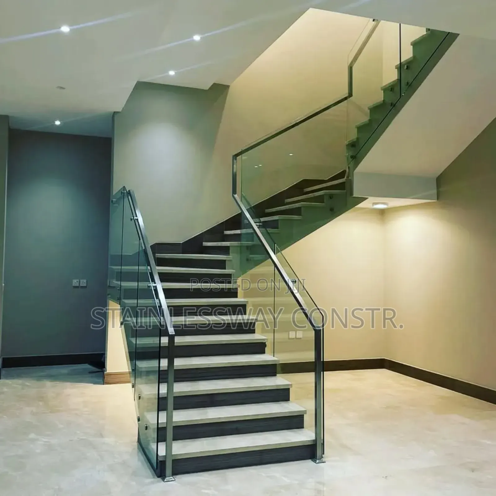 Plain Glass Flexibility Railing
