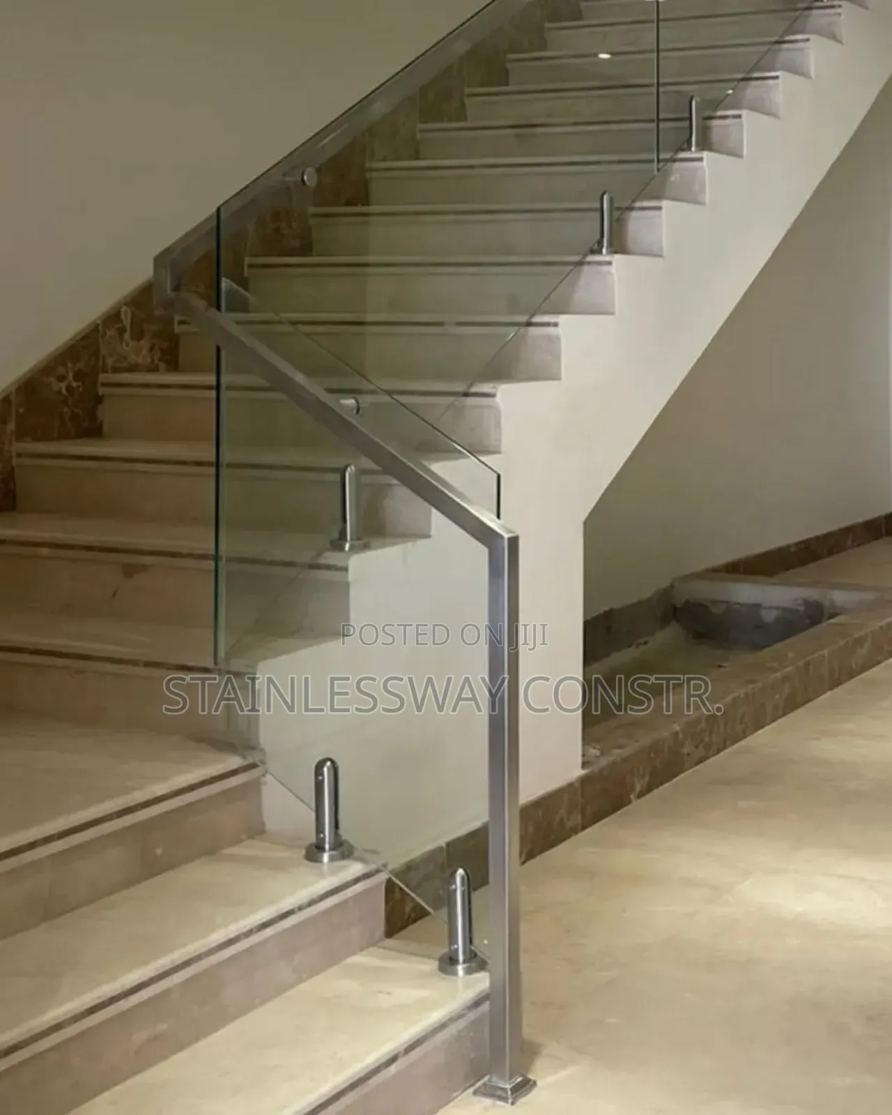 Plain Glass Sleek Spigot Railing