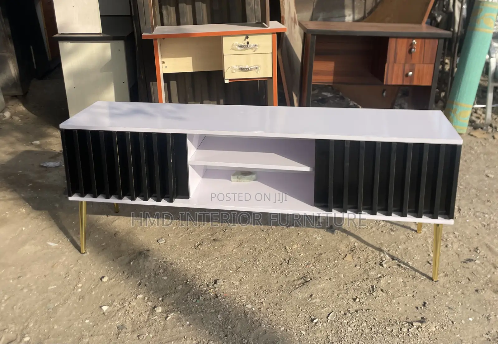 Unique Tv Shelves