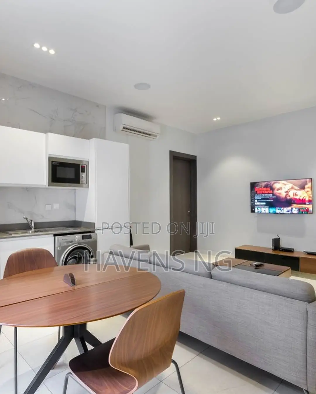 Cozy 1 Bedroom Apartment With Top Notch Amenities Available.