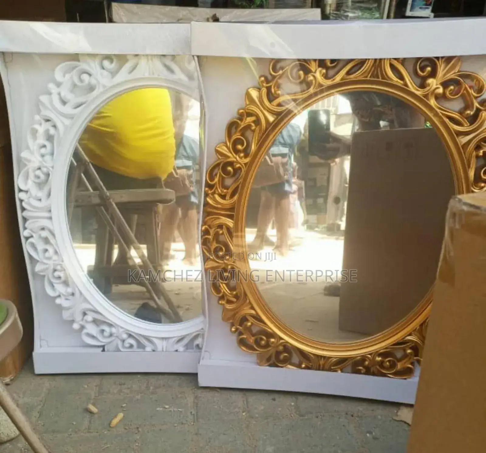 Luxurious Beautiful Wall Mirror
