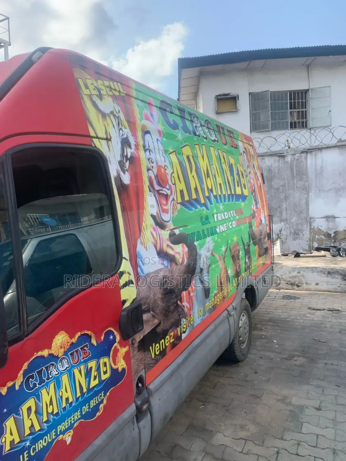 Spacious Van For Hire In Victoria Island