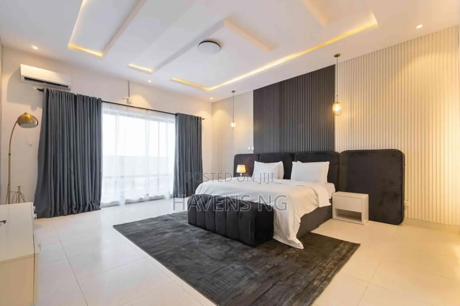 Beautiful and Luxurious 3-Bedroom Apartment With Sea View
