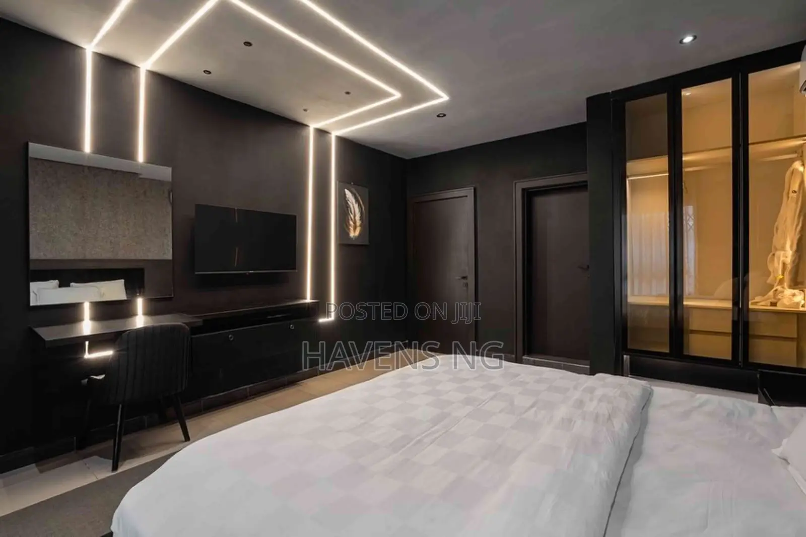 Black Knight - Dark Luxury 2-Bedroom Apartment, Ikoyi