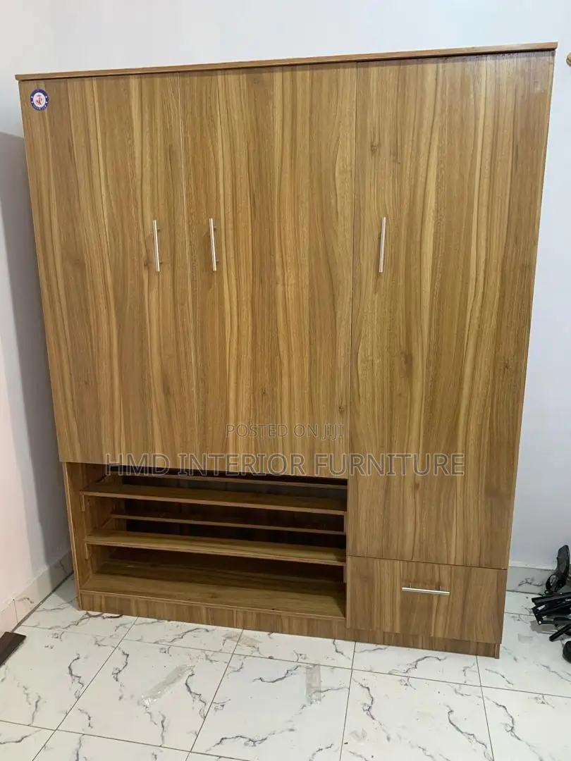 Wardrobe With Shoe Rack 5ft by 6ft