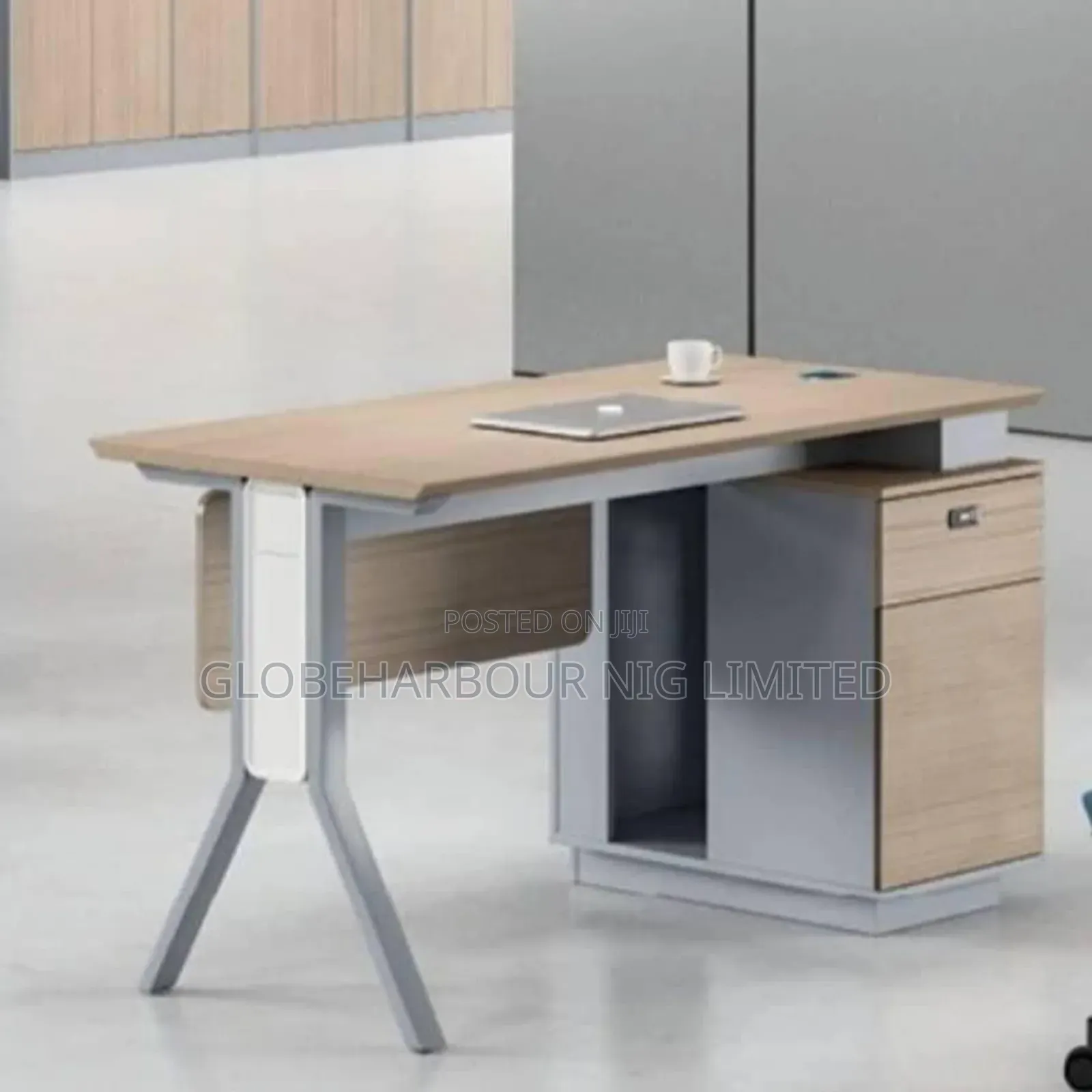 High-Quality Executive Office and Study Table