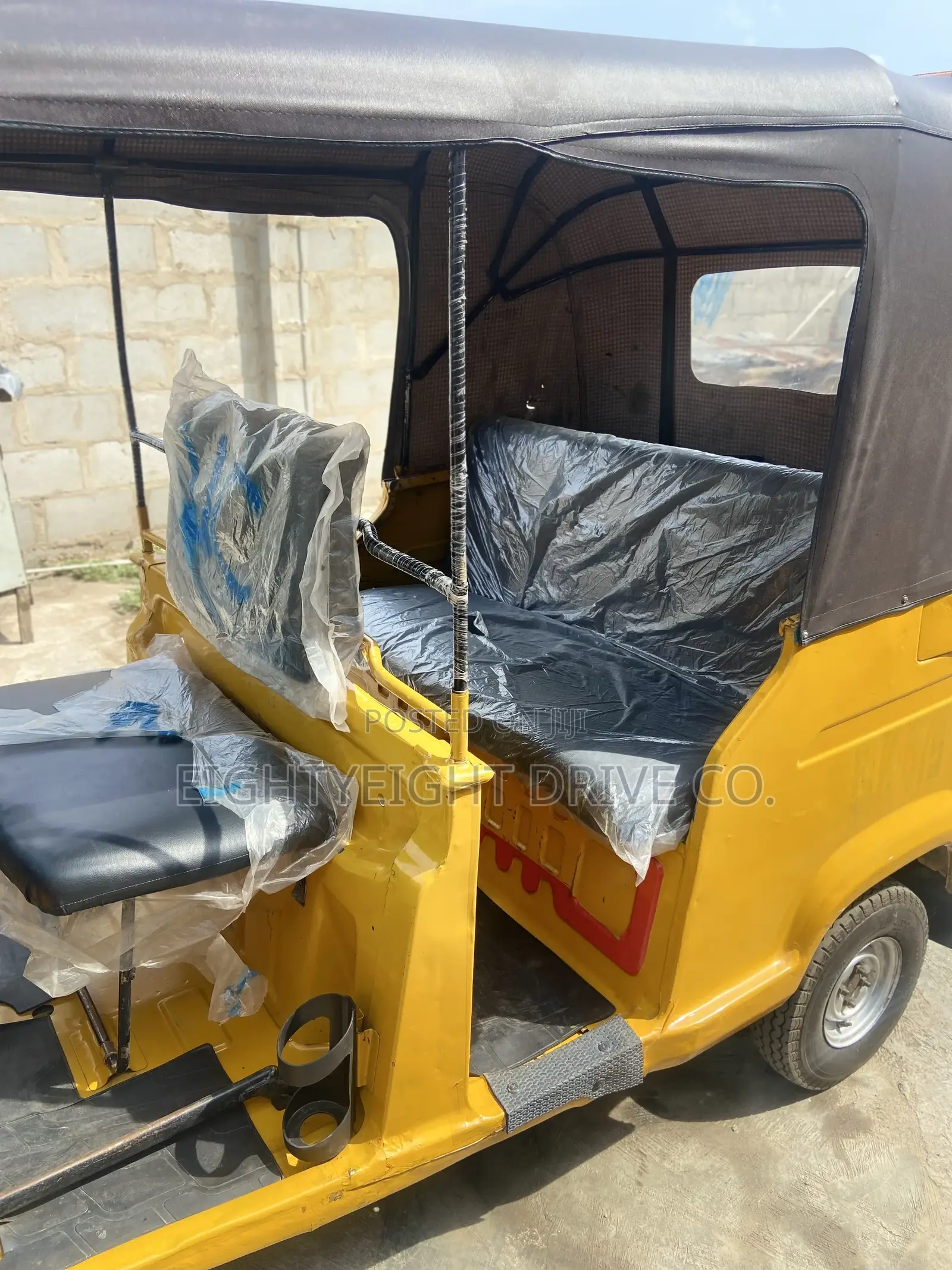 TVS King Deluxe Plus iTouch Start 2023 Yellow