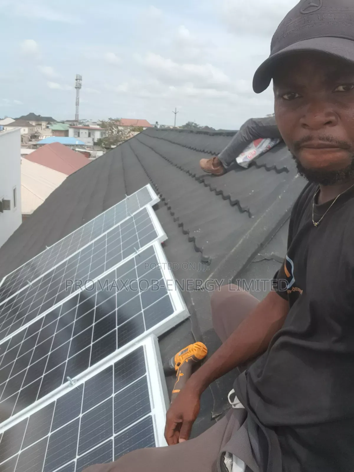 Professional Solar Systems Installer