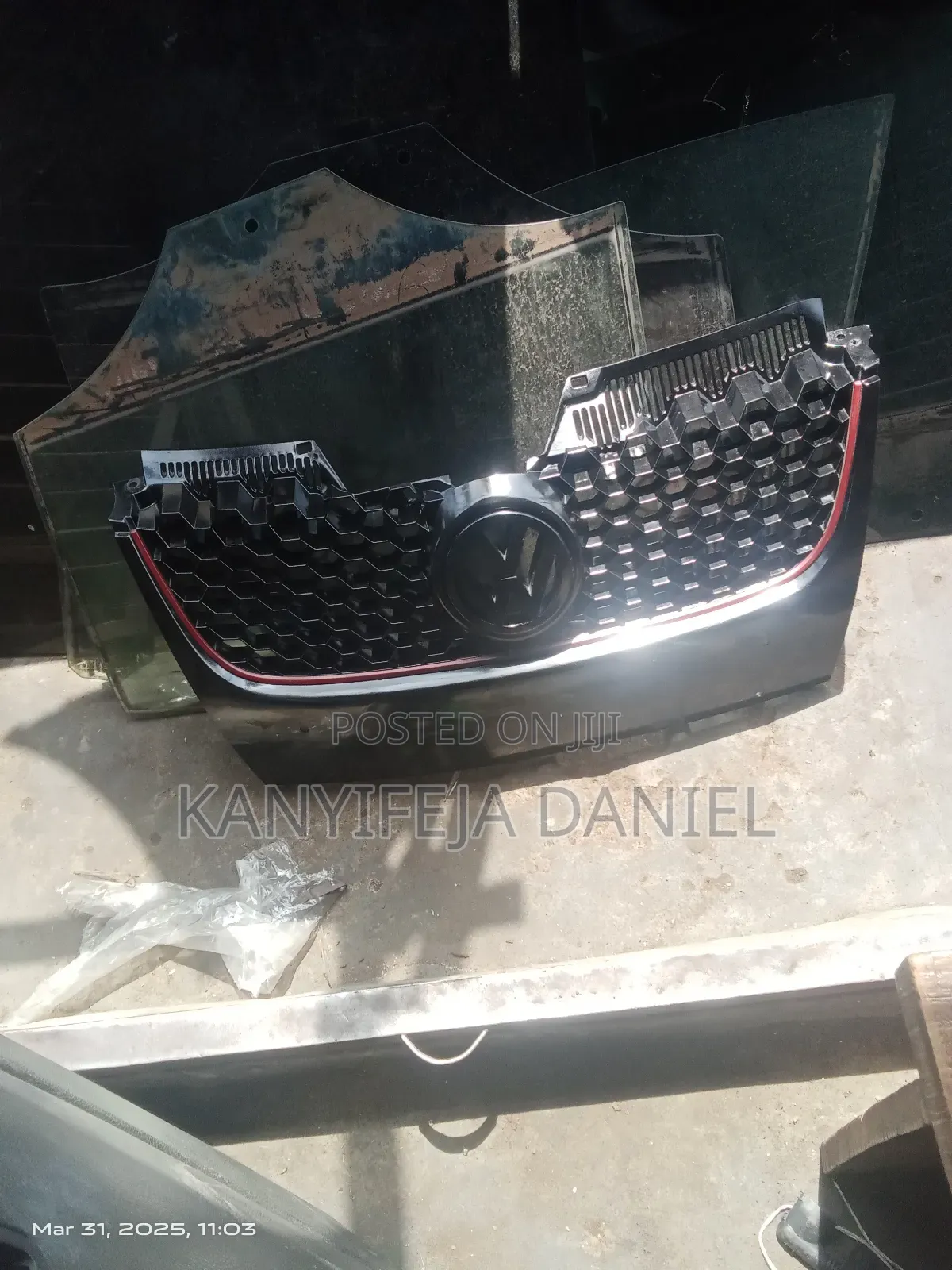 Front Grill G T I Golf 5 or Jetta 5