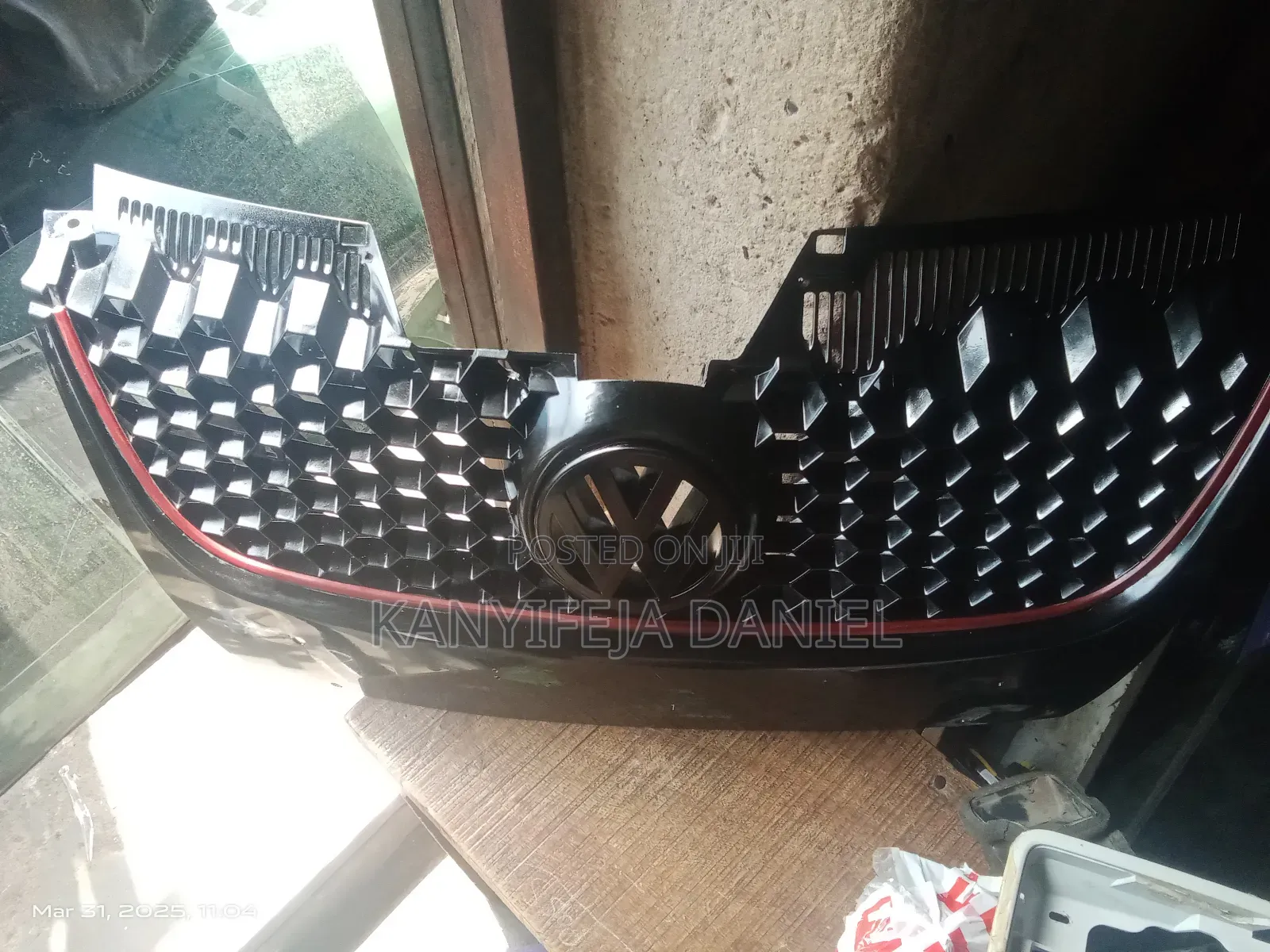 Front Grill G T I Golf 5 or Jetta 5
