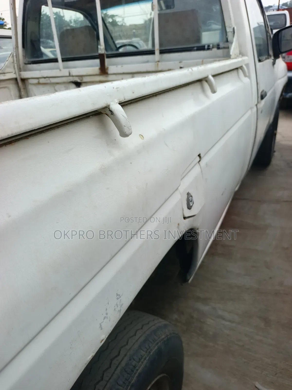 Nissan Pick-Up 1994 White
