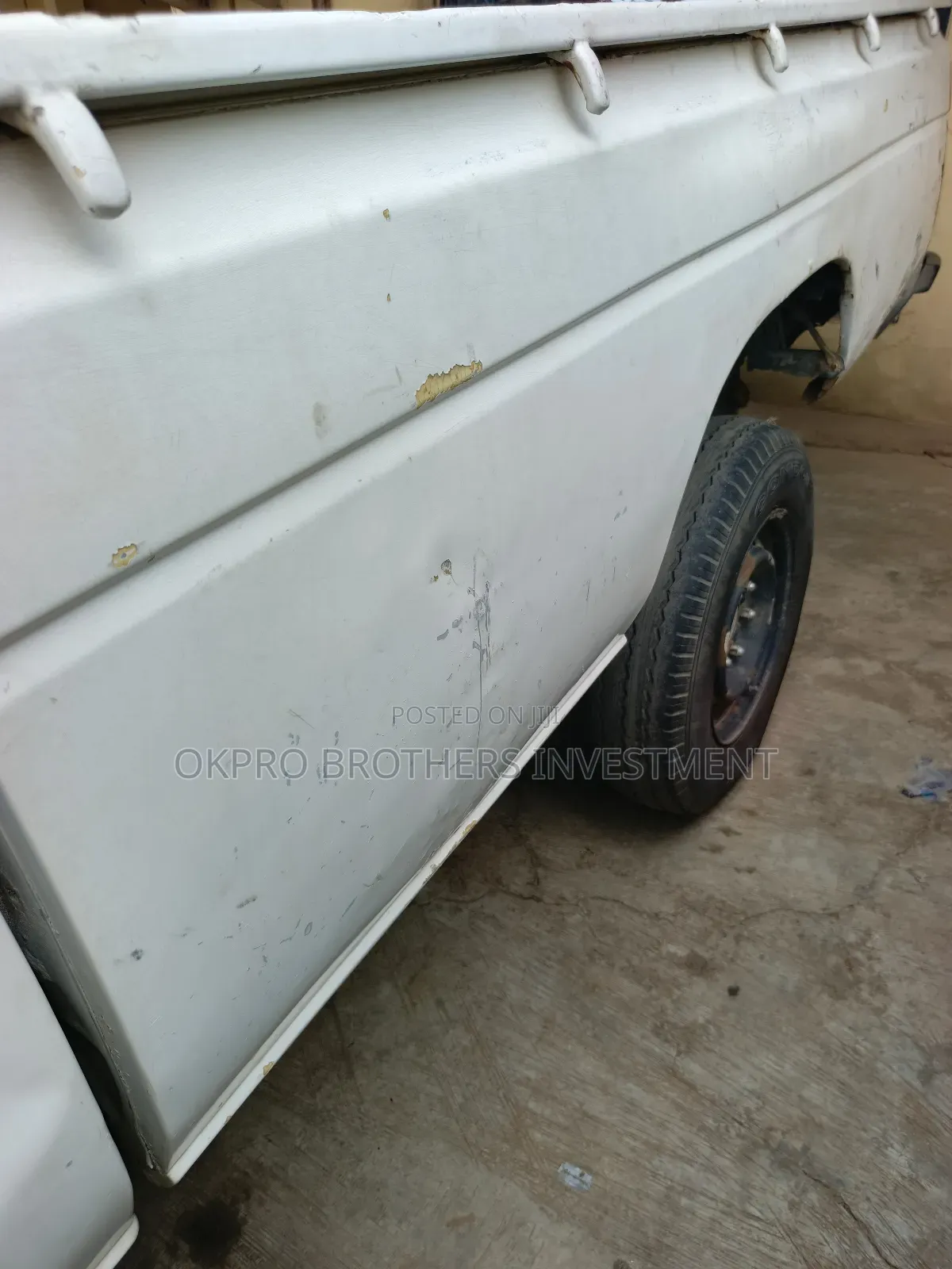 Nissan Pick-Up 1994 White