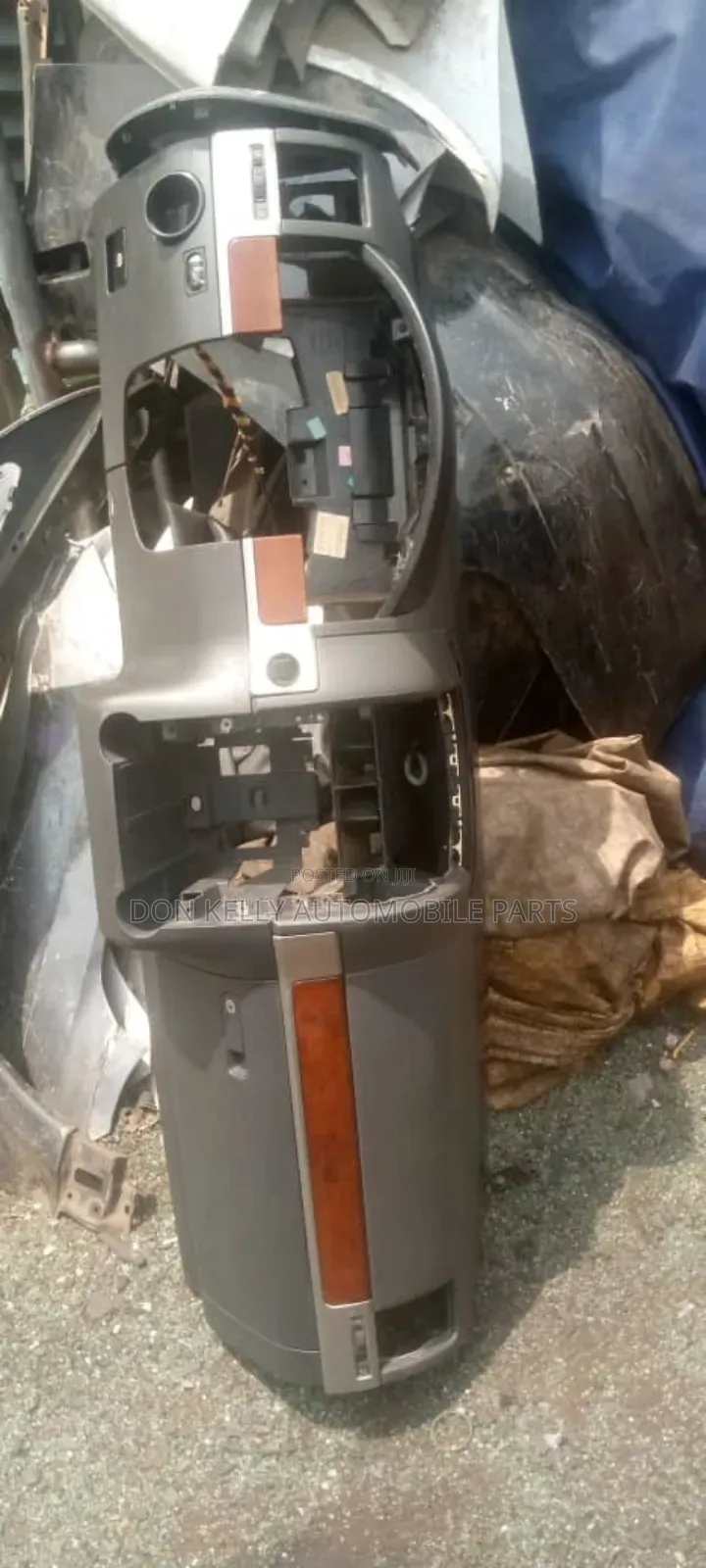 Dashboard for Touareg