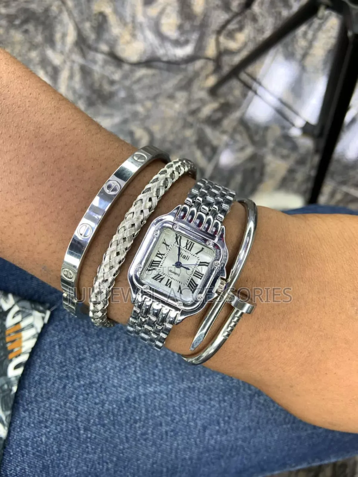 Ladies Bangles, Wristwatch and Box