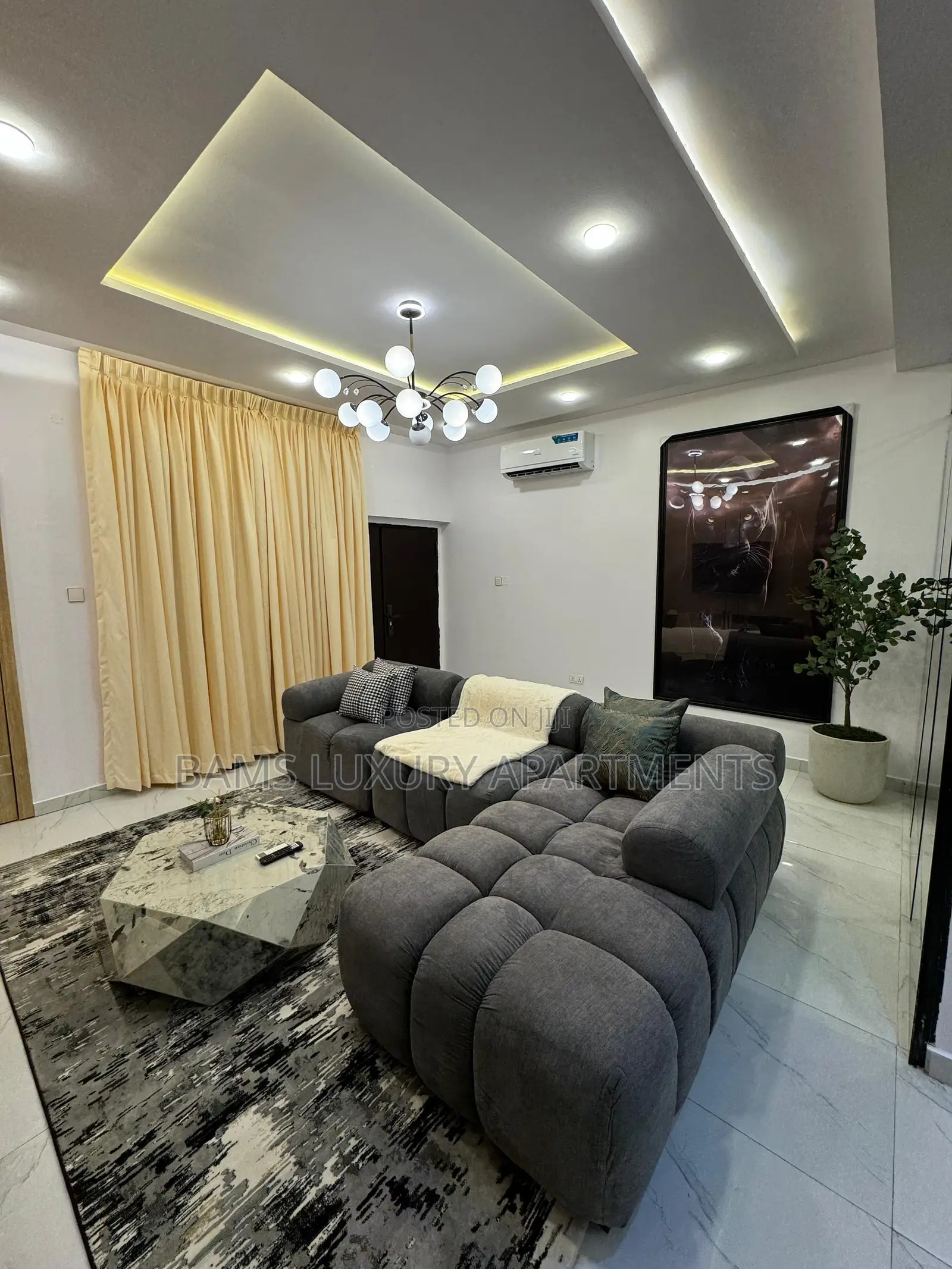 Beautiful 2 Bedroom Apartment With a Private Cinema and Ps5
